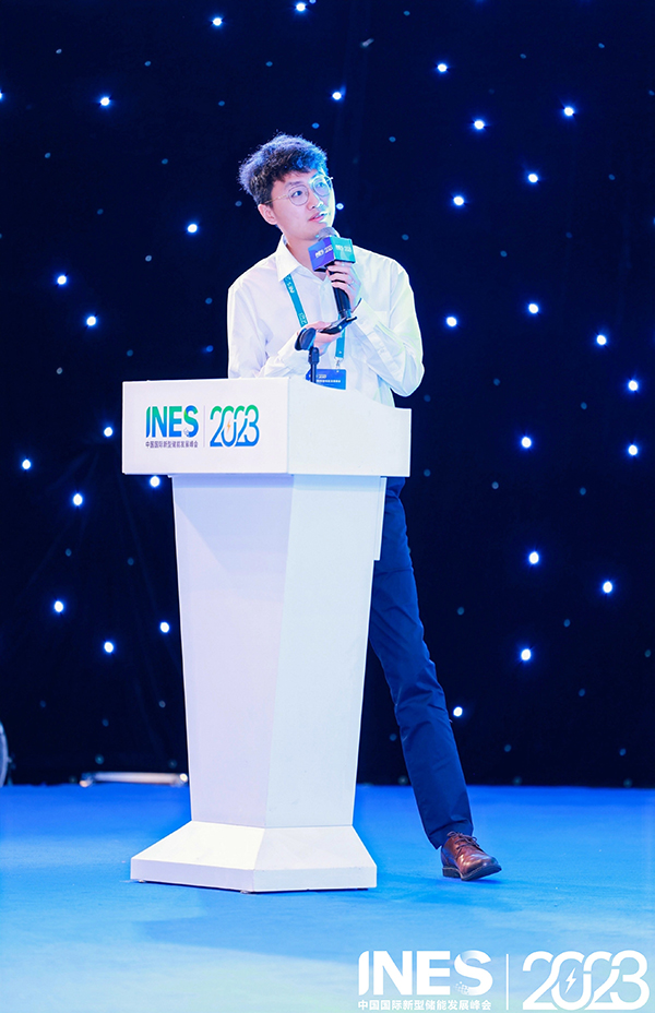 市场总监毛自立发表演讲4.jpg